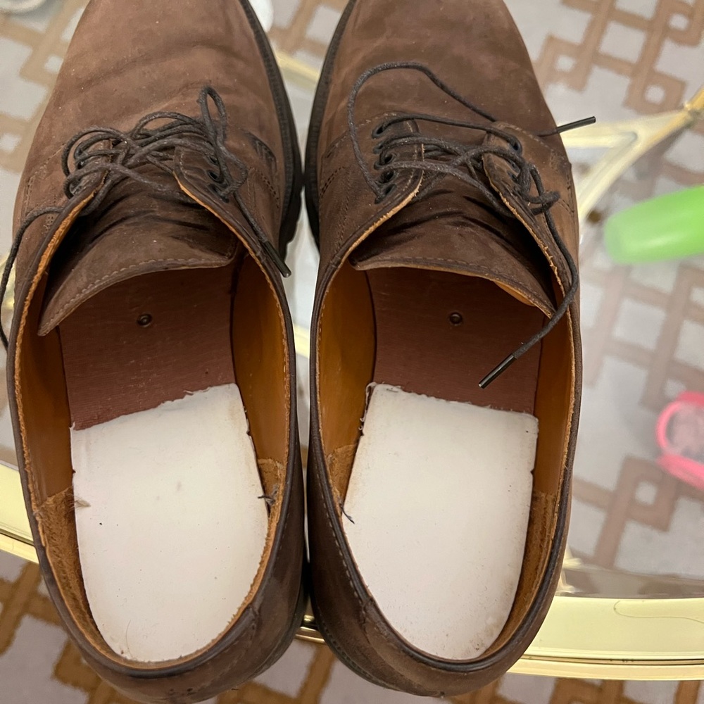 Rockport men’s shoes in 8 1/2.